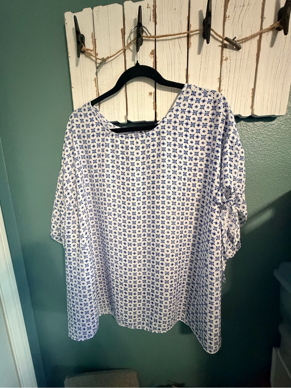 Relaxed Blue & White Printed Tunic Top